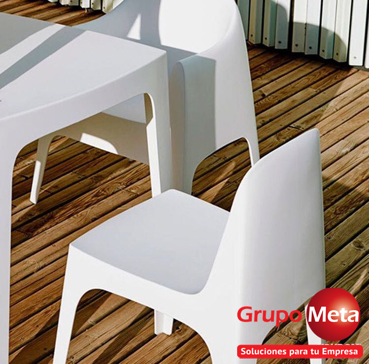 SILLA Y MESA SOLID VONDOM